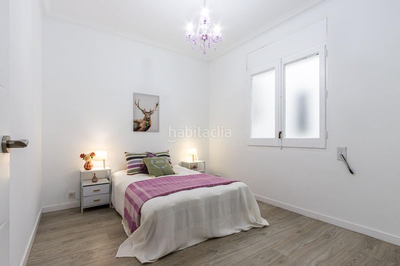 Foto fa7317e9-834b-4223-9504-0ac3ab30893e. Casa amb aparcament piscina a Eixample Sabadell
