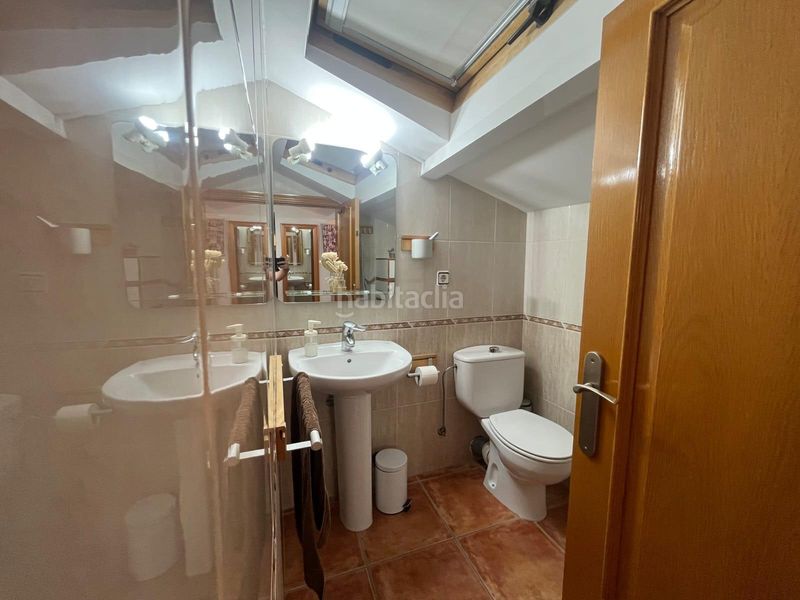 Foto 0f998f70-0528-4bd2-8112-5e5fea4dfa0b. Casa aparellada amb calefacció aparcament a Concòrdia Sabadell