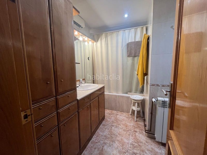 Foto a6636e7d-4e00-4944-87fb-4de585691123. Casa aparellada amb calefacció aparcament a Concòrdia Sabadell
