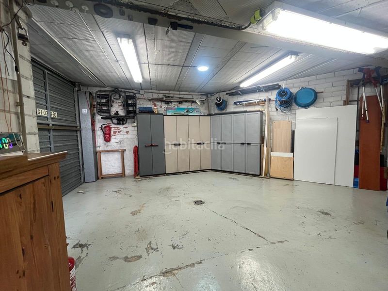 Foto b3f8b9a7-38c2-49c7-a5c2-d1d94bb071c2. Casa aparellada amb calefacció aparcament a Concòrdia Sabadell