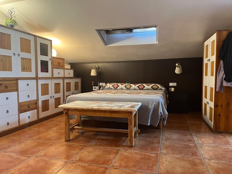 Foto b87ba94b-8aac-4f28-8c1d-05b5480fa13d. Casa aparellada amb calefacció aparcament a Concòrdia Sabadell
