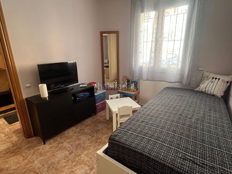 Foto ba76439e-f742-45c3-a966-abcbff3d3854. Casa aparellada amb calefacció aparcament a Concòrdia Sabadell