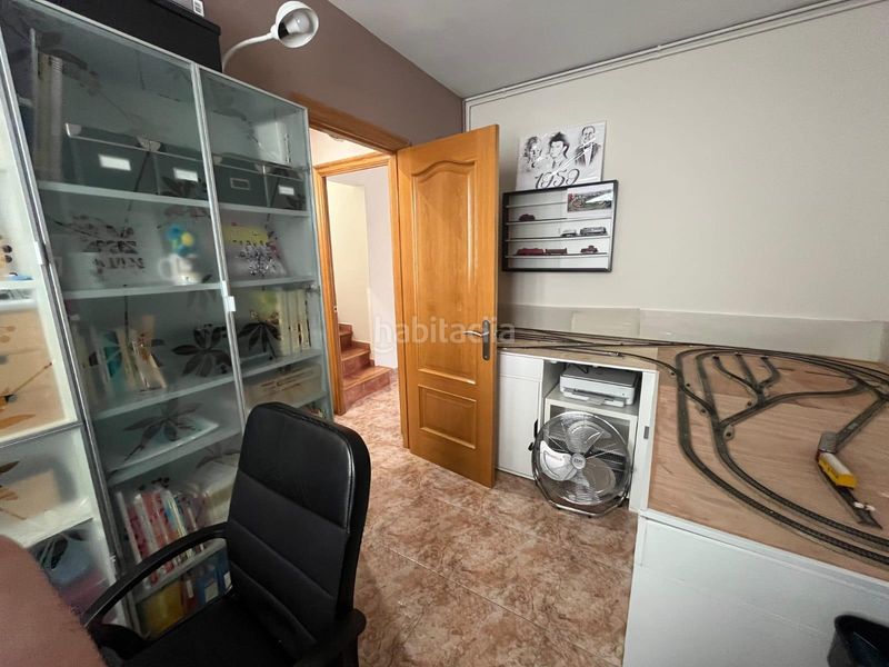 Foto c5600c95-4b82-4fd9-8bd0-4d71763db9af. Casa aparellada amb calefacció aparcament a Concòrdia Sabadell