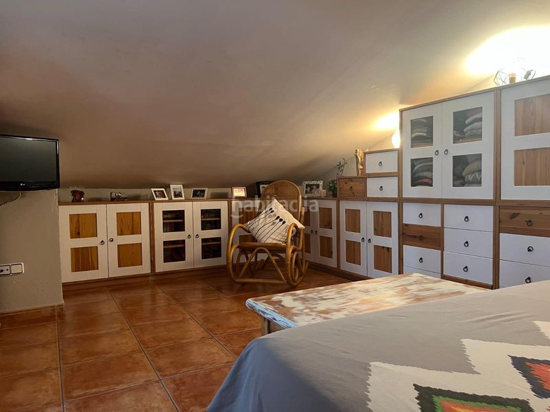 Foto fee2f5e2-4fa1-4ab0-9f0d-bc888b2ecf0f. Casa aparellada amb calefacció aparcament a Concòrdia Sabadell