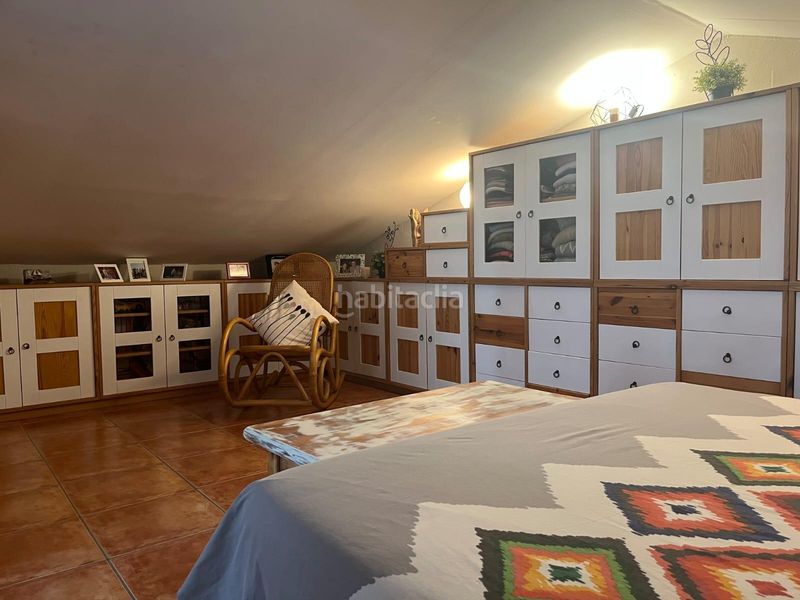 Foto ff5c4150-4e3c-40e4-bb63-89f12e5eb58a. Casa aparellada amb calefacció aparcament a Concòrdia Sabadell
