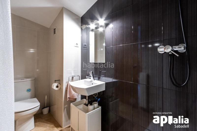 Foto 6e937e7b-d062-452c-80ea-1225fa0d882f. Penthouse with heating parking in Covadonga Sabadell