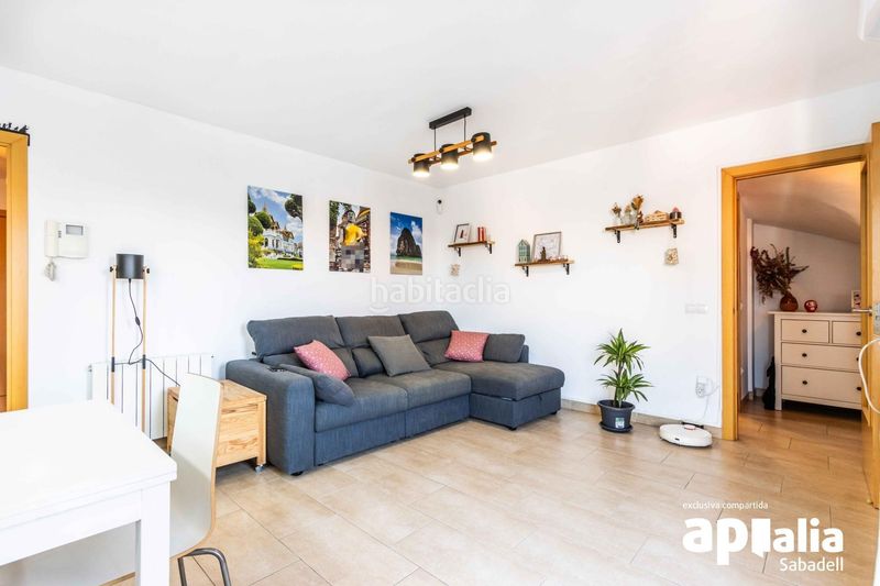 Foto 847b3a22-734b-4946-a752-1d69e11d3189. Penthouse with heating parking in Covadonga Sabadell