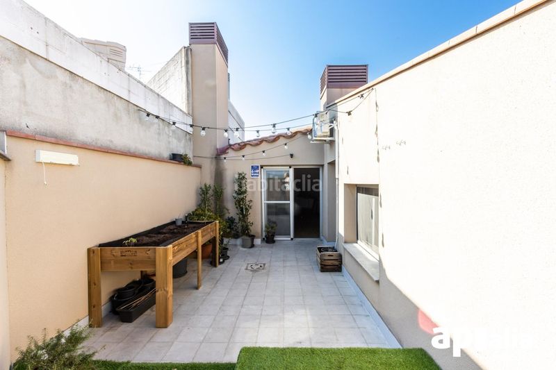 Foto a8142017-8bdb-4fe3-805e-3147ae833e69. Penthouse with heating parking in Covadonga Sabadell