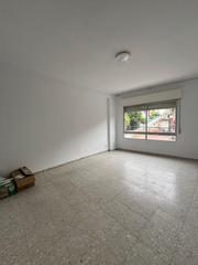Lloguer Pis  Calle bilbao. Inmorenta presenta este estupendo piso en el pueblo de mentrida.