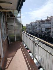 Lloguer Pis  Calle oca. Alquiler de piso en una de las mejores zonas de carabanchel