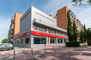Local Comercial  Avenida portugal de. Inmorenta ofrece esta maravillosa propiedad única en móstoles