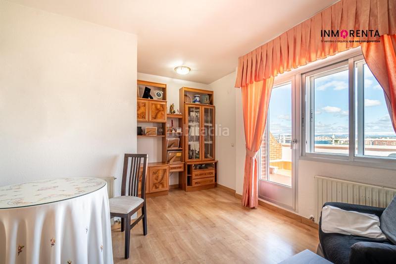 Foto d62745d9-a47c-4770-9231-b998149d9b7d. Ático atico con dos terrazas espectaculares en Apóstol Santiago Madrid