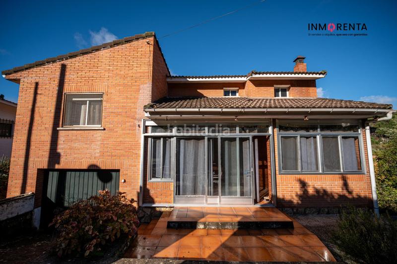 Foto 23db2ec1-e550-41c4-ad50-ff2e340ec812. Chalet en Cadalso de los Vidrios