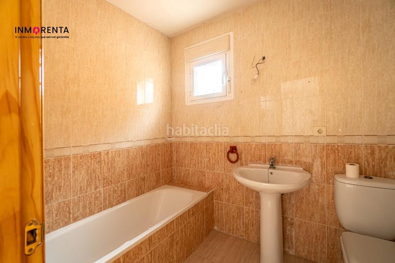 Foto 50e9d543-f57e-4c99-80a3-3094f64072b1. Casa adossada amb calefacció aparcament a Chozas de Canales