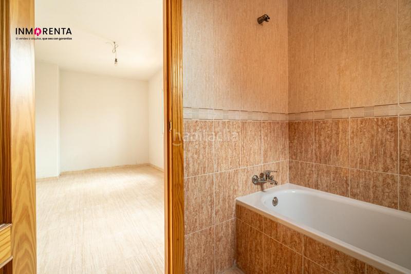 Foto 607dd3e5-281d-41b9-b8b4-eca63003fe4f. Casa adossada amb calefacció aparcament a Chozas de Canales