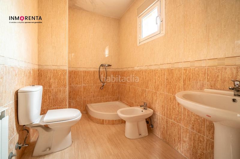 Foto ada93cf1-e13b-41eb-9a0e-7b73fc105a52. Casa adossada amb calefacció aparcament a Chozas de Canales