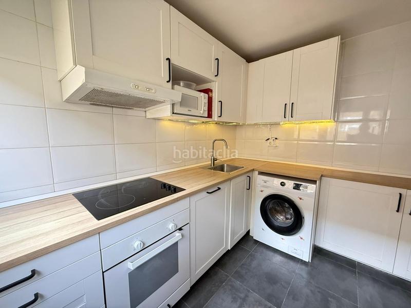 Foto 08a688a8-51cd-4205-bb21-62613a09d549. Rent flat with heating in Tres Olivos-Valverde Madrid