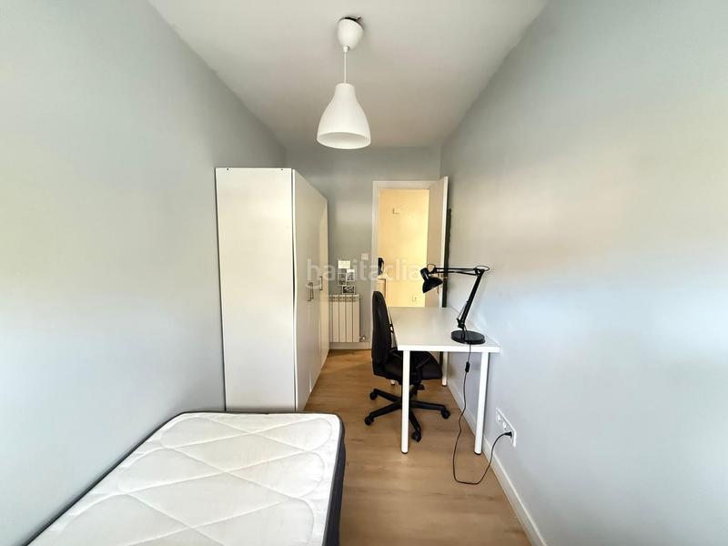Foto a54b2037-015c-4c6d-bb8b-fc537c683ff4. Rent flat with heating in Tres Olivos-Valverde Madrid