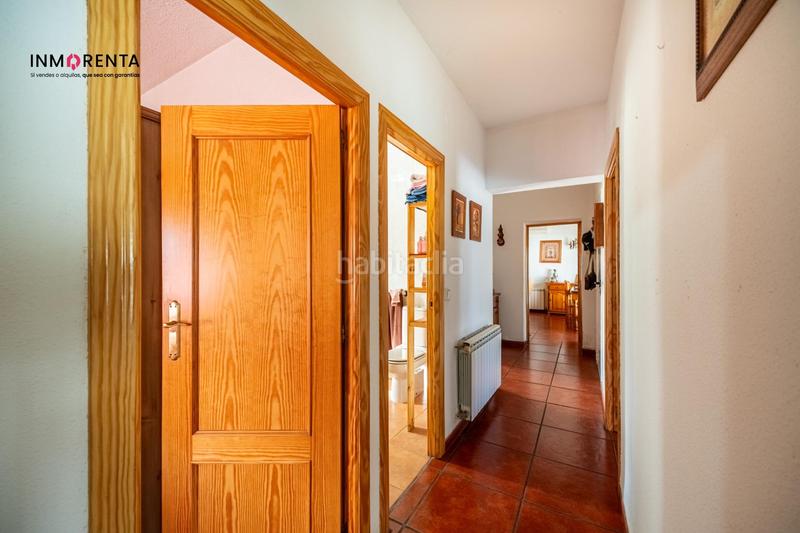 Foto 93bbc2f2-4389-4c86-bd1b-68f51d26dae0. Maison avec chauffage parking piscine dans Calalberche