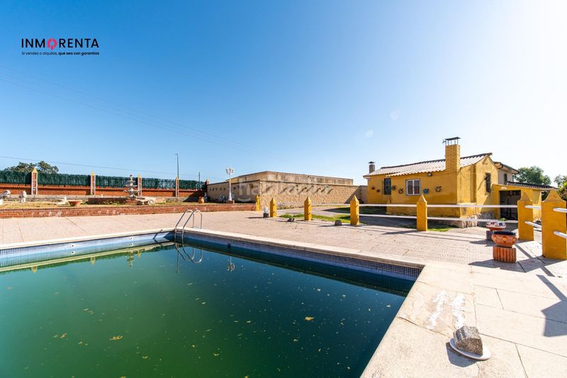 Foto 5993eafb-7f6f-4ad7-9960-60a1f213a015. Xalet amb calefacció aparcament piscina a Méntrida