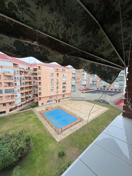 Foto 5a6fc1f7-30f9-4f38-8540-746ad9892a5f. Lloguer pis amb calefacció a Pacífico Madrid