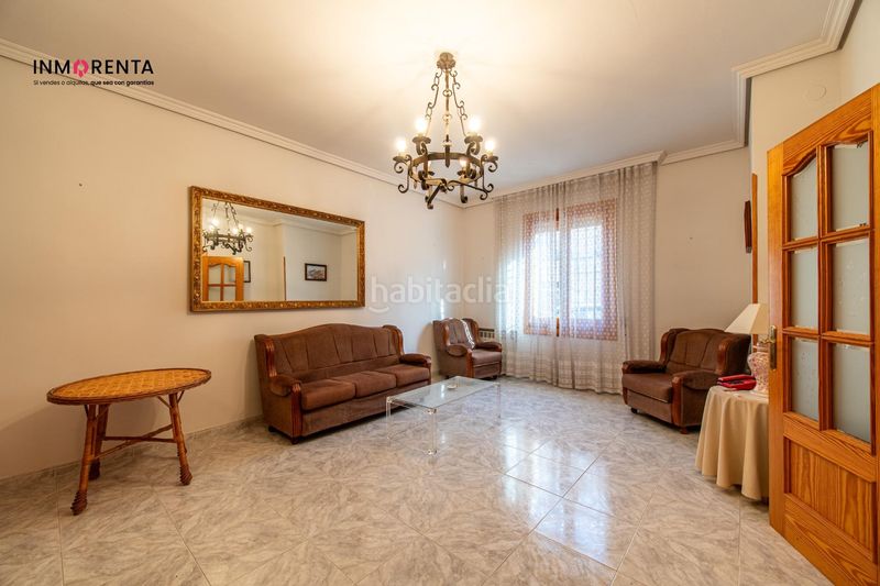 Foto 40eede1d-1577-41eb-a541-88e632a9c917. Casa adossada amb calefacció aparcament a Mata (La)