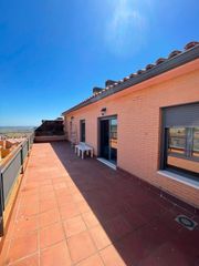 Location Attique  Calle calle regimiento asturias. Exclusivo ático con gran terraza, garaje y piscina en el molar