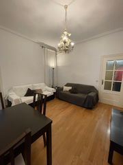Rent Flat  Calle principe de vergara. Amplio piso de 3 habitaciones junto al metro colombia en príncip
