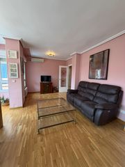 Affitto Appartamento  Calle esteban mora. Precioso y amplio piso de tres dormitorios con garaje en san pas