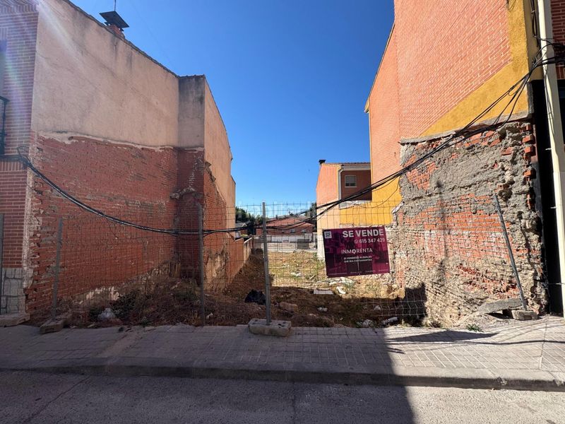Foto f9702da7-c9ef-4a31-b567-b63a1d5bbbf2. Terreny residencial a Villamanta