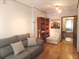 Lloguer Pis  Calle athos. Tu oasis con 2 terrazas privadas en puerta del ángel!  73 m2 con