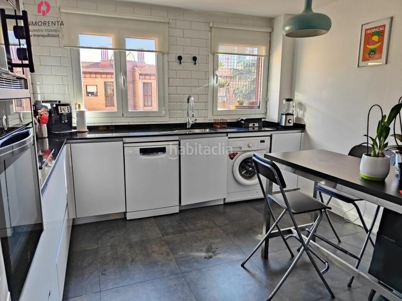 Foto d435b77e-cb87-4307-9f45-d4c66a9e9141. Rent flat with heating in San Isidro Madrid