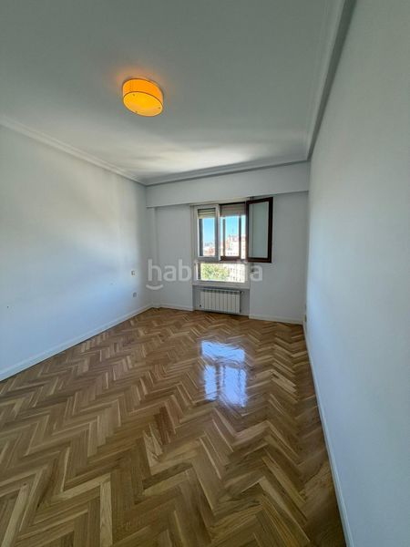 Foto 6e996cd9-0de8-4ab7-abb7-ec9c6310da22. Rent flat with heating in Palacio Madrid