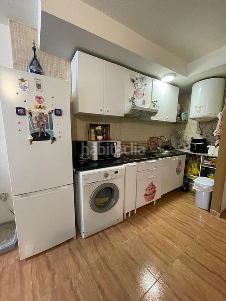 Foto a87b1b86-5b4c-4653-b8df-f7519a7e5479. Rent apartment with parking in Molar (El)