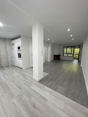 Rent Flat  Calle calle jarosa ii. Vivienda recién reformada con piscina en guadarrama
