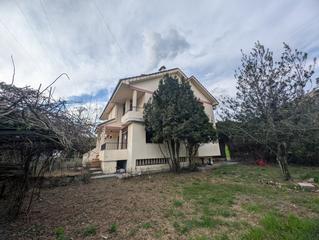 Maison jumelée à Valle - cl la barcena 20. Chalet en plena naturaleza para reformar