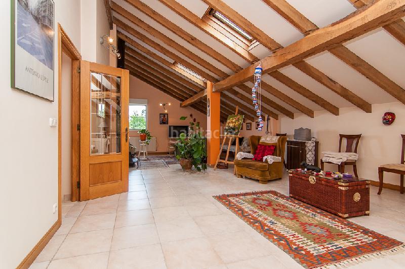 Foto 0f84f69f-52d3-4236-b252-1247e7980e22. Casa chalet individual con parcela de 5000 mt en Bárcena de Cicero