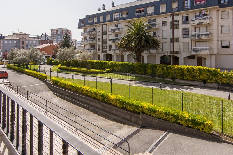Foto d13a13b5-0339-41e9-b666-74702cade43f. Aparcament cotxe a Colindres - calle menéndez pelayo 14 a Colindres