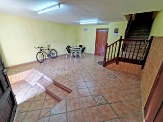 Casa adossada a Isequilla - barrio isequilla 9. Casa de piedra en liendo