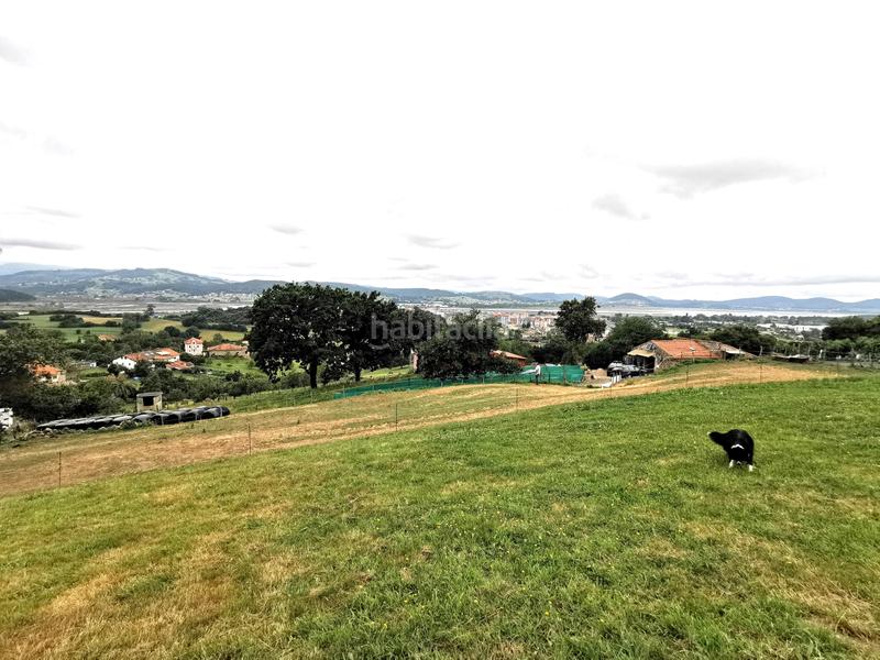 Foto b9797827-7b0f-4d02-8c94-2478fc0401f0. Terrain résidentiel dans Colindres - subida turbica 29 dans Colindres