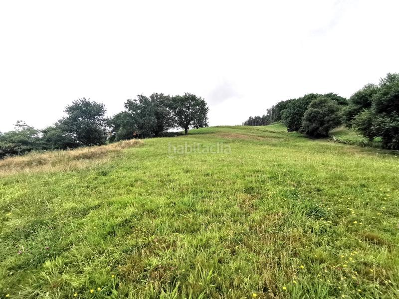 Foto cb54f099-18cf-43fb-b260-2338ae06e2e5. Terrain résidentiel dans Colindres - subida turbica 29 dans Colindres