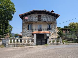 Casa a Valle de villaverde - bo la iglesia 172. Casa de piedra semi reformada ideal para  negocio de casa rural