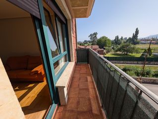 Appartamento in Colindres - c/ candida salcines - rcia entre parques 1. Piso de dos habitaciones y 2 terrazas, con vistas despejadas