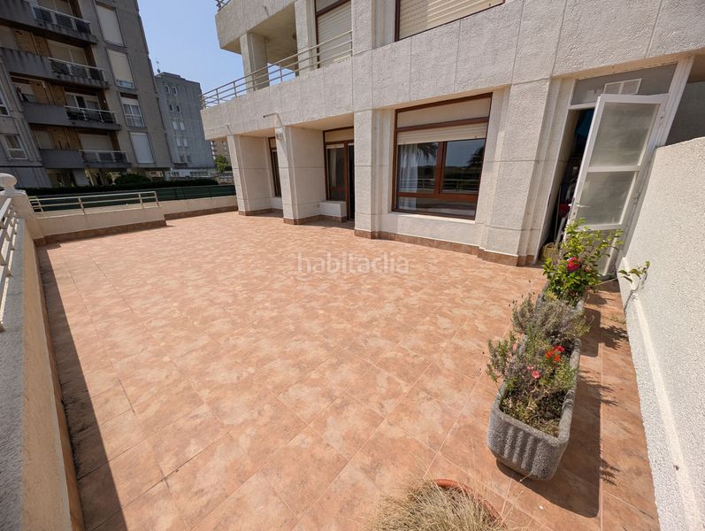 Foto 052e4e20-894a-418a-a657-e7e8dae78b17. Piso en Laredo - calle enrique mowinckel- rcia amanecer 84 bajo en la playa en Laredo