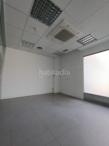 Foto 4ab3183d-acdc-42b1-b231-5584f2a44b31. Lloguer local comercial a Cruces Barakaldo