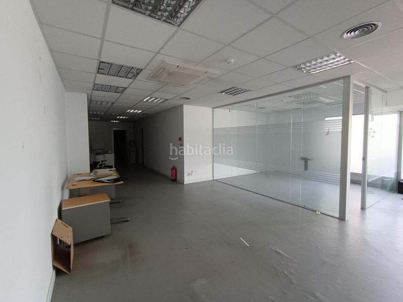 Foto a3c010af-272b-41fc-8151-e07e038fd006. Lloguer local comercial a Cruces Barakaldo