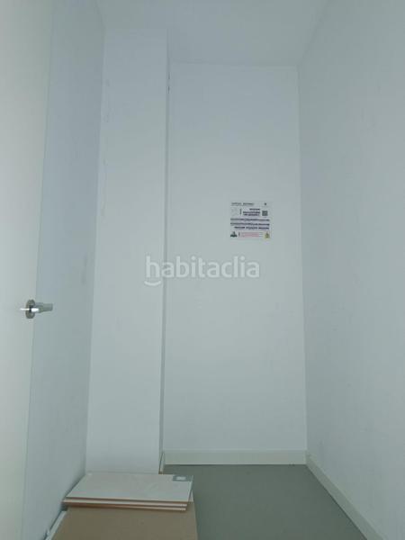 Foto ae6f64e8-b115-4a2c-acb3-2c7ccfd48795. Location local commercial dans Cruces Barakaldo