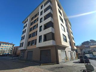 Miete Geschäftsraum in Valle de Trápaga - Trapagaran. Se alquila local comercial de 120 m2  en el valle de trapaga.
