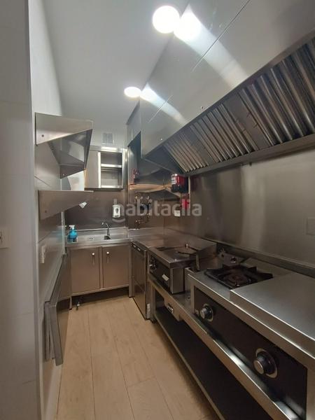 Foto 153a8686-6be9-426f-a302-77a39561270c. Alquiler local comercial se alquila local comercial de 90 m2 zona Centro recién reformado. en Barakaldo