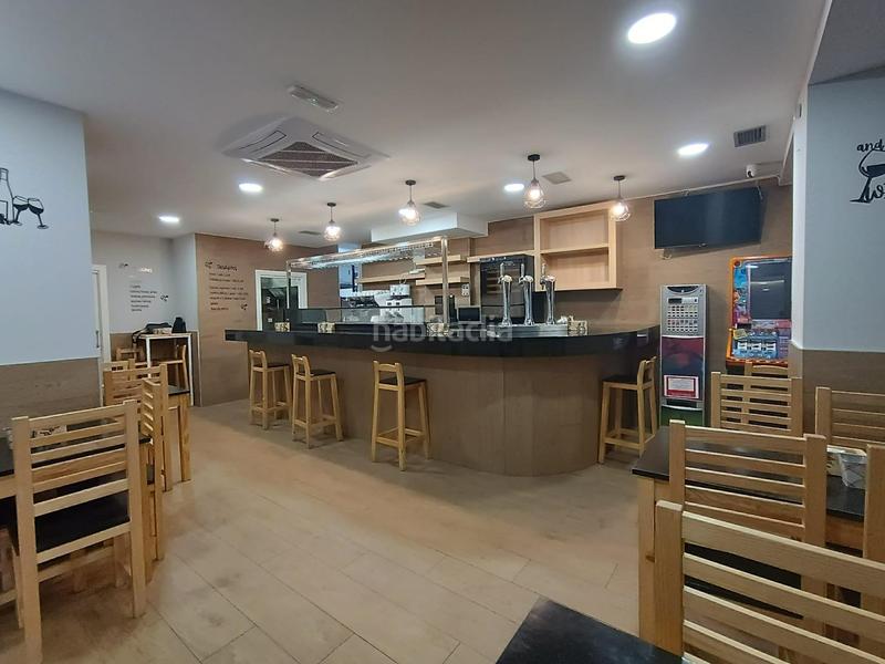 Foto 6283c67d-63c8-4565-8de6-8d7e716ff191. Alquiler local comercial se alquila local comercial de 90 m2 zona Centro recién reformado. en Barakaldo